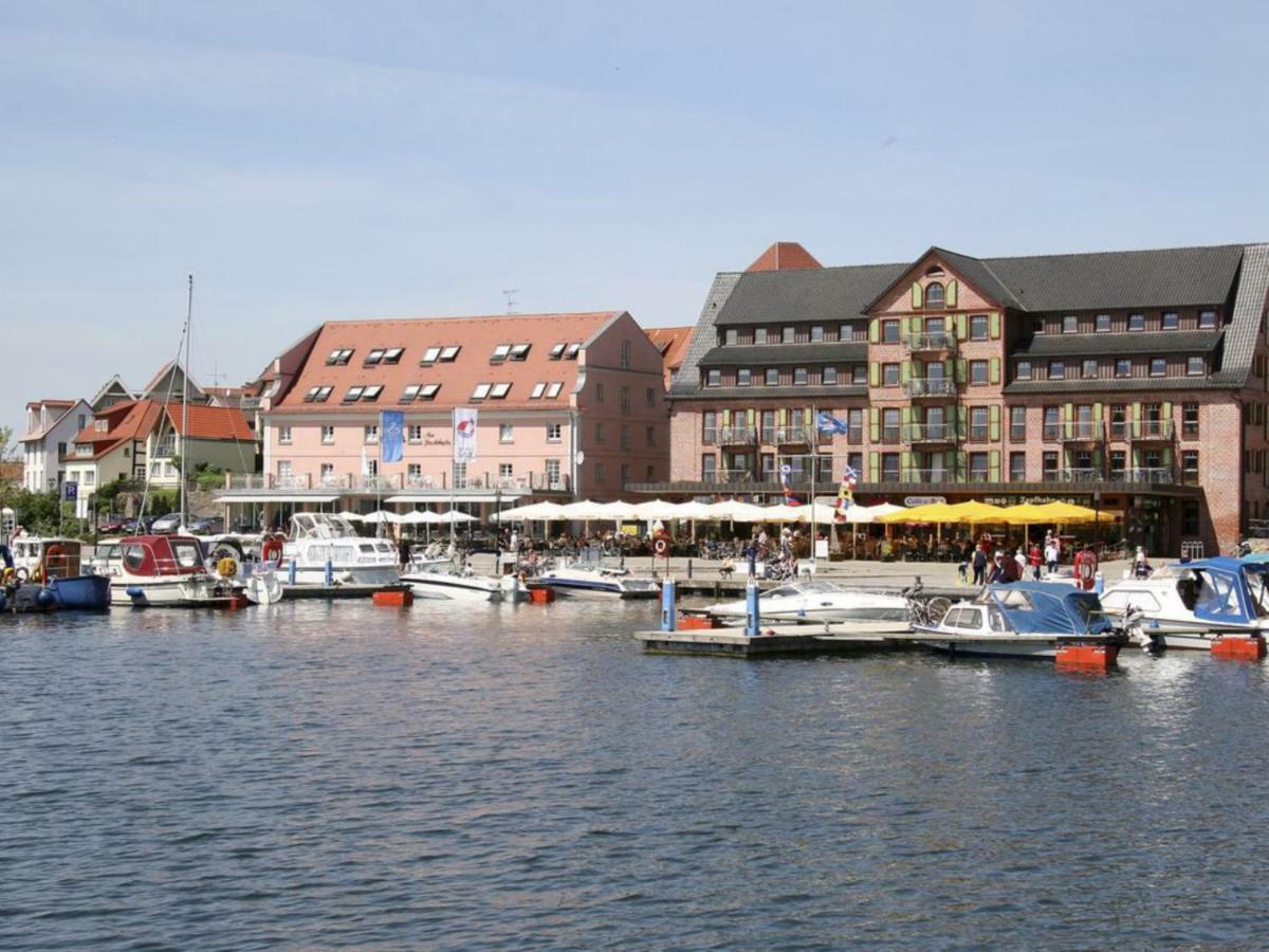 Ferienwohnung am Seeufer Waren  Exterior foto